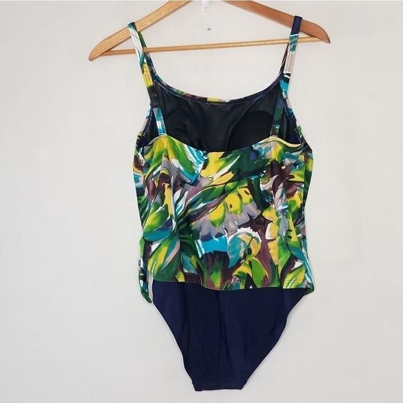 Silhouette Solution one piece swimwear size 10 - Picture 2 of 4